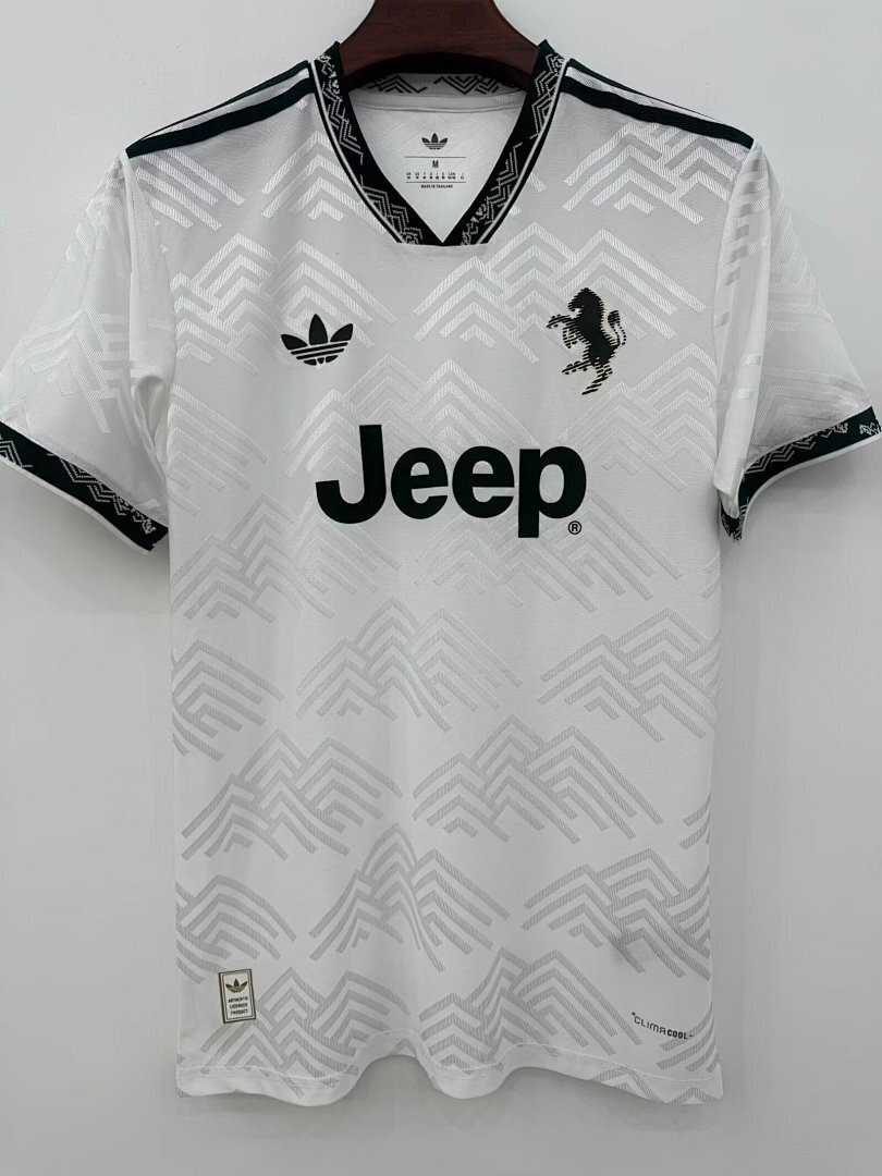 Juventus FC Adidas Originals Essentials Trefoil Jersey